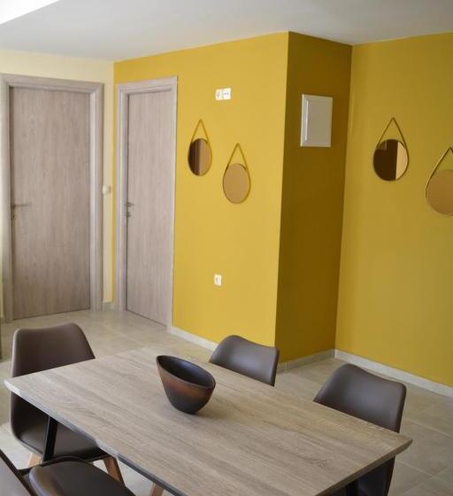 Апартаменты 2 Спальни, Eurohotel Theo