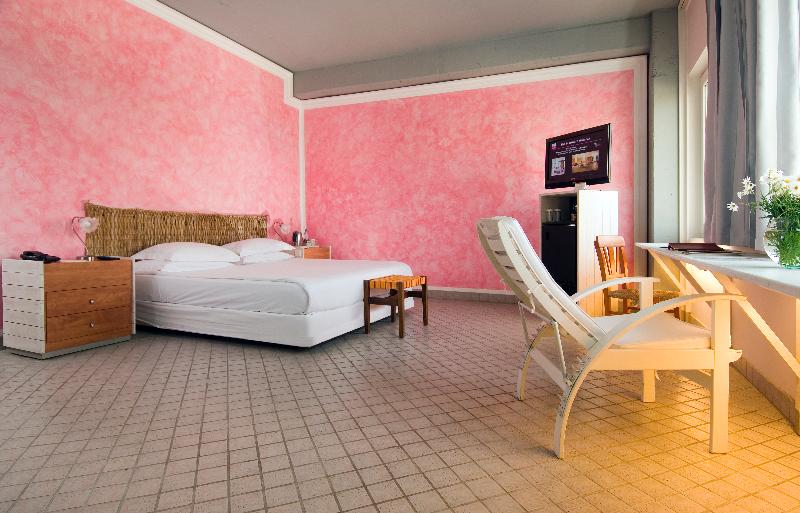 Вилла с 1 спальней и бассейном, Eurohotel Theo
