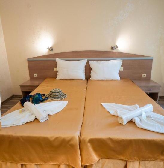 Quarto Estandar com Sacada, Zeus