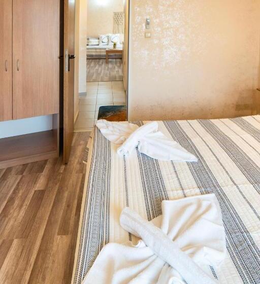 Apartamento 1 Dormitório, Zeus