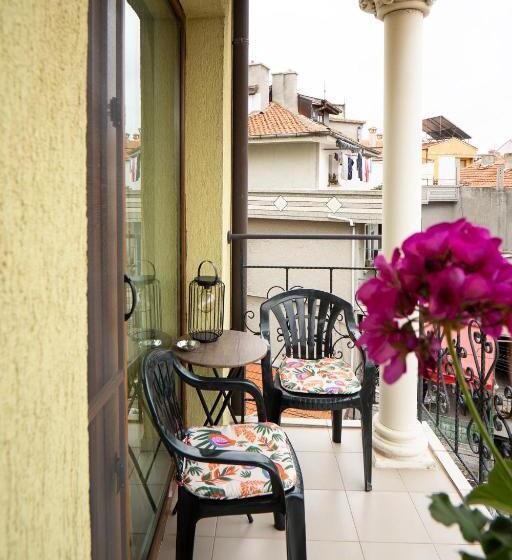Apartamento 1 Dormitório, Zeus