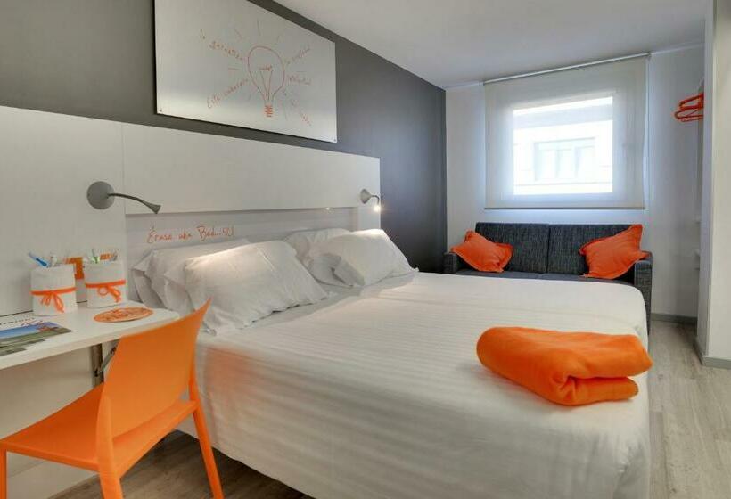 Номер Стандарт, Bed4u Pamplona