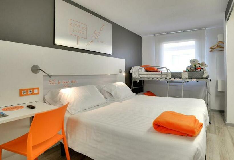 Семейный Номер, Bed4u Pamplona