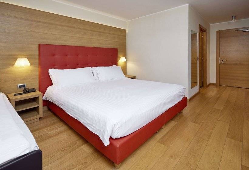 Номер Стандарт Трехместный, Blu Hotel Acquaseria