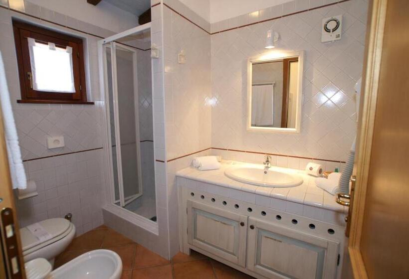 استودیوی استاندارد, Resort & Spa Baia Caddinas