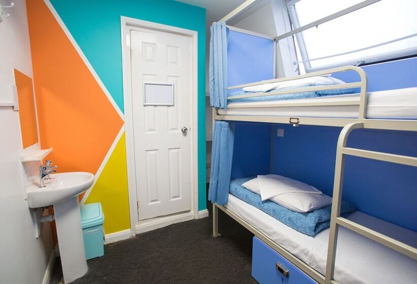 공동 객실, Smart Russell Square Hostel