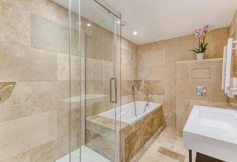 Семейный Номер Deluxe, Domaine De La Nerthe  Hotel Provence Mediterranee