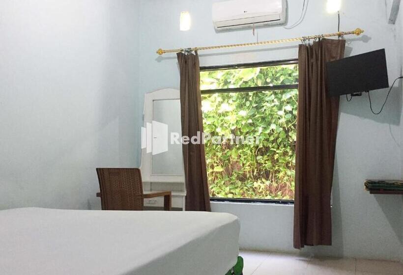 스탠다드 룸, Wisma Andini Palopo Redpartner