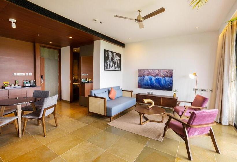 Люкс с гидромассажем, Saptha Resort And Spa