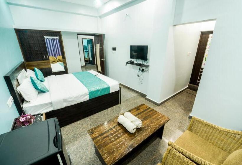 家庭间, Jeyam Residency