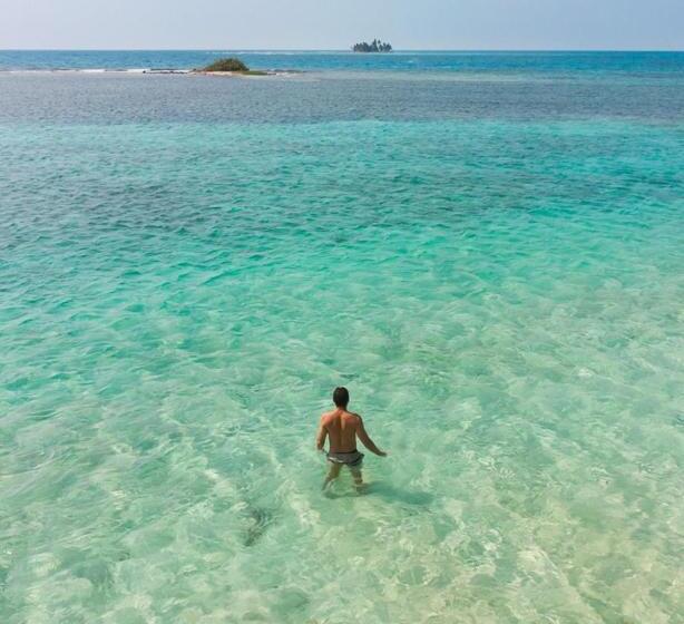 Номер Стандартный с Видом, Pelican Beach Resort South Water Caye