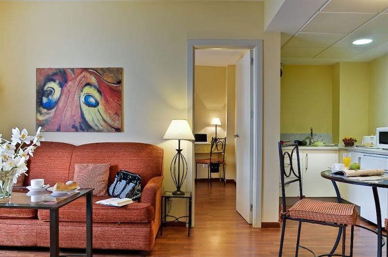 חדר דלוקס עם מיטת קינג, Contessa   Suites On The Riverwalk