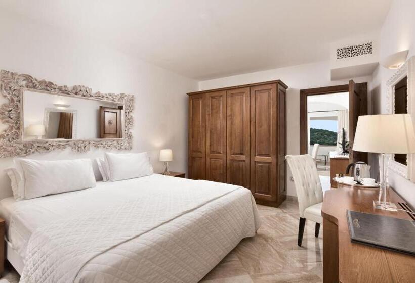 Люкс Вид на Море, La Rocca Resort & Spa
