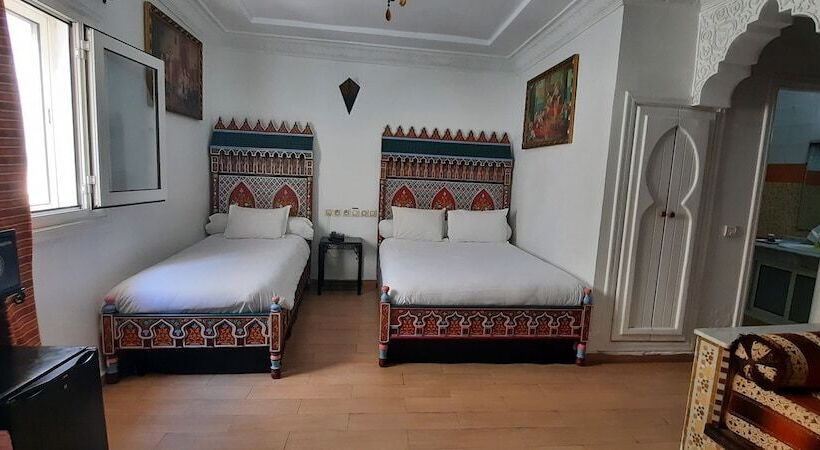 Quarto Triplo Estandar, Moroccan House Casablanca