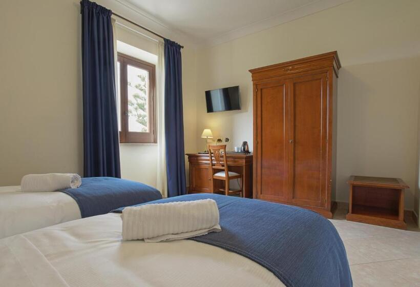 Номер Стандарт, Relais Villa Giuliana