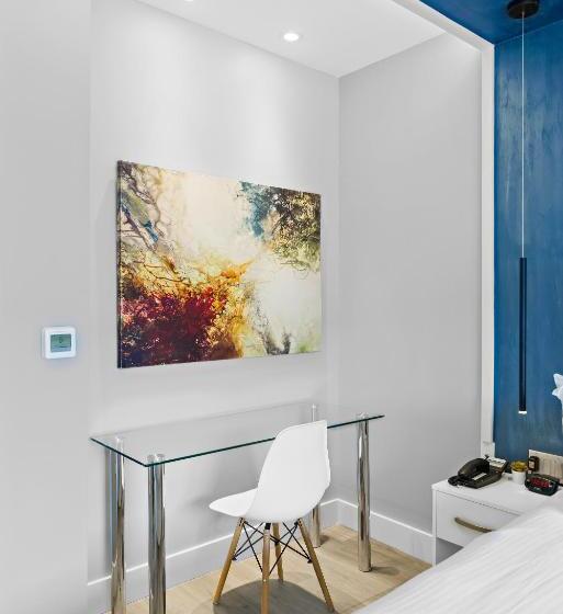 سوییت, Global Luxury Suites At The Arches