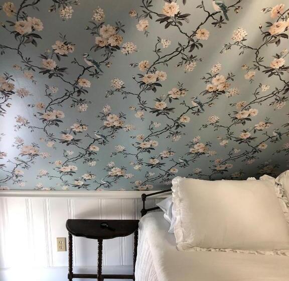 スタンダードルーム, The Victorian On Main