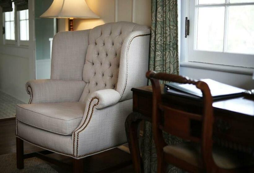 디럭스 룸, The Greystone Inn