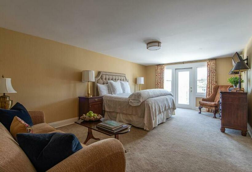 스탠다드 룸 킹사이즈 침대, The Greystone Inn