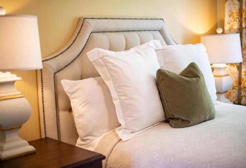 수피리어 룸, The Greystone Inn