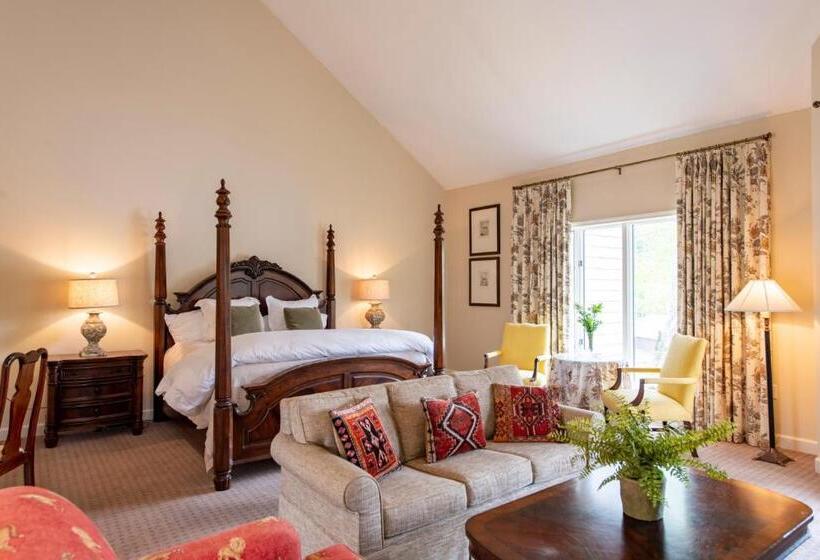 디럭스 4인 룸, The Greystone Inn