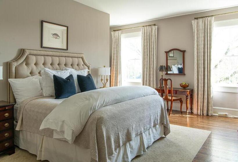 스탠다드 룸 킹사이즈 침대, The Greystone Inn