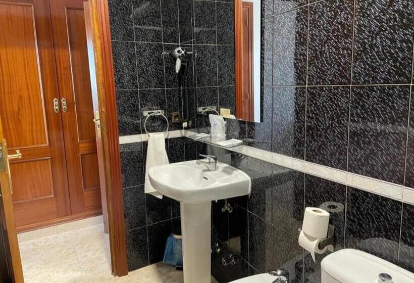 经济房, Hostal Torresmancha
