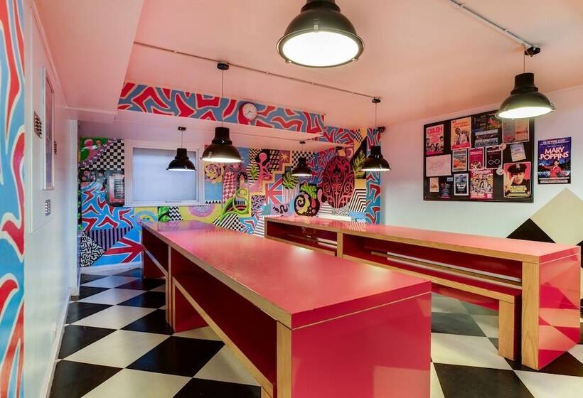 Yatak Paylaşımlı Oda, Clink 261 Hostel
