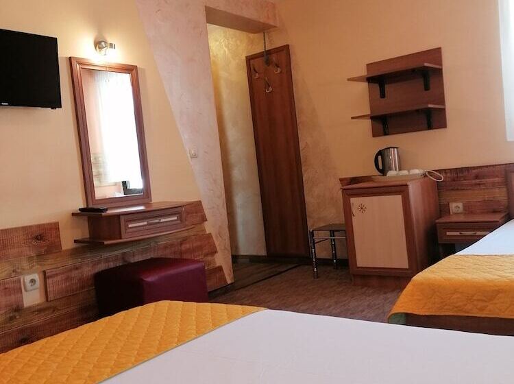 Номер Стандарт Трехместный, Boutique Guest House Ikonomov