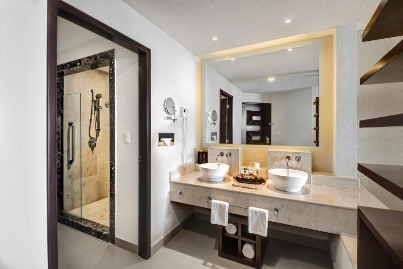 Suite, Marina El Cid Spa & Beach Resort   All Inclusive
