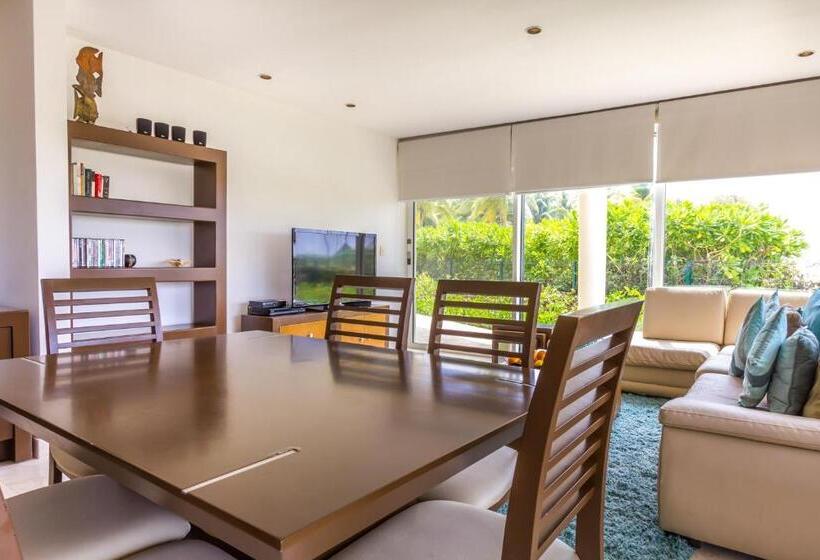 1 Schlafzimmer Apartment Poolblick, The Elements Oceanfront & Beachside Condo