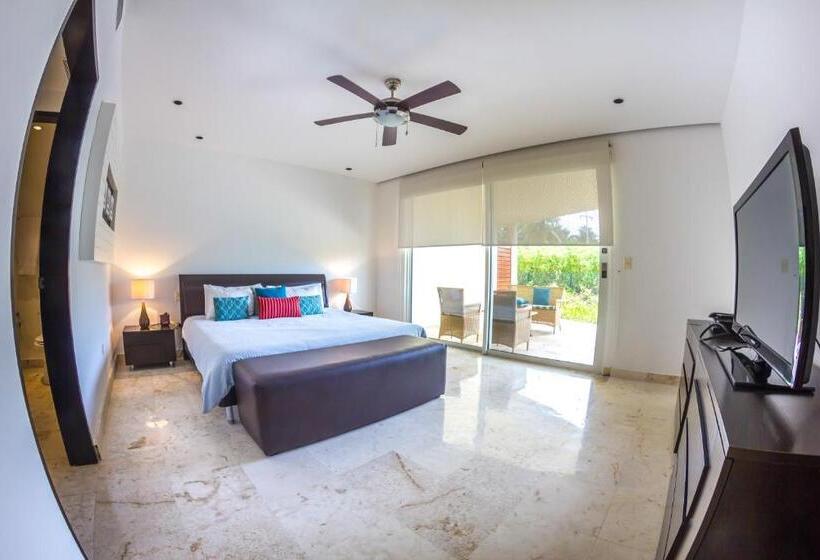 2 Schlafzimmer Apartment Meerblick, The Elements Oceanfront & Beachside Condo