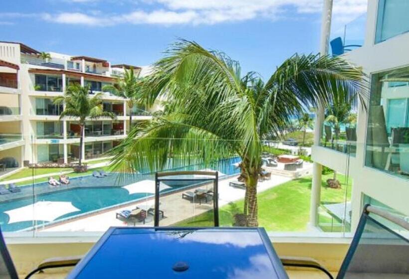 2 Schlafzimmer Apartment Meerblick, The Elements Oceanfront & Beachside Condo