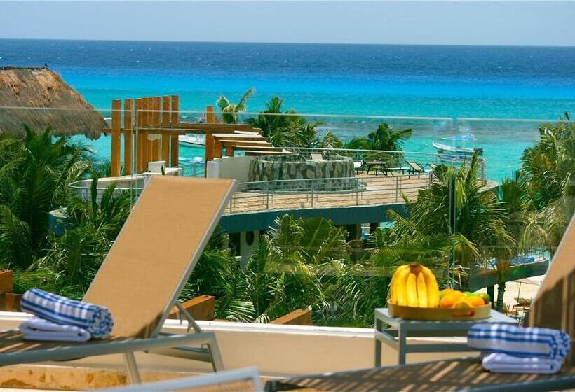 1 Schlafzimmer Penthouse Apartment, The Elements Oceanfront & Beachside Condo