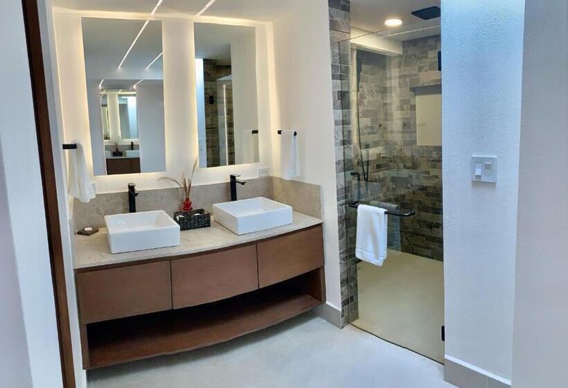 إستوديو ديلوكس, Marisol Hotel Boutique