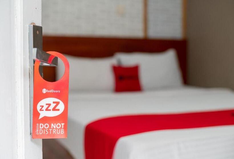 经济房, Reddoorz At Oro Oro Ombo Batu