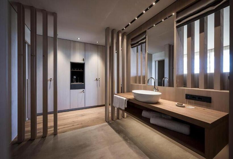 سوییت جونیور با چشم‌انداز دریا, Adler Spa Resort Sicilia