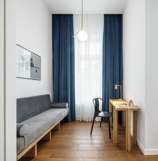 سوییت, Casa Popeea Boutique