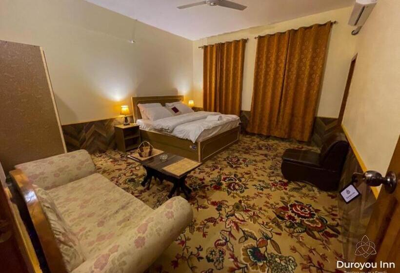 اتاق لوکس با تخت بزرگ, Duroyou Inn