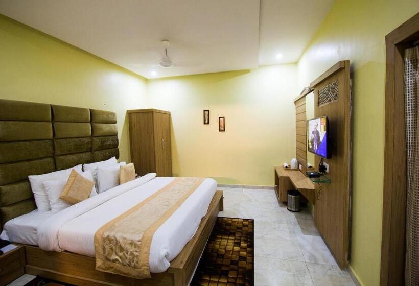 Номер Superior, The River Front Resort