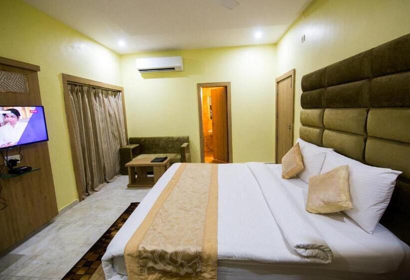 Номер Superior, The River Front Resort