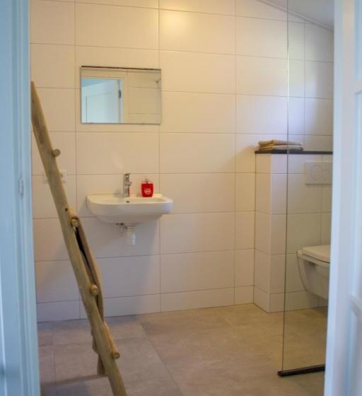 اتاق استاندارد با چشم‌انداز باغ, Huisje En B&b Green Cottage