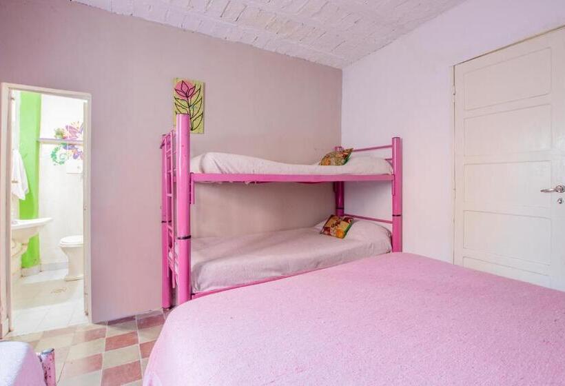 패밀리 룸, Puerta Azul Hostel