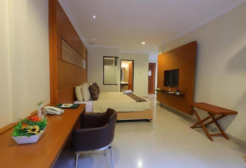 Люкс, Safari Resort