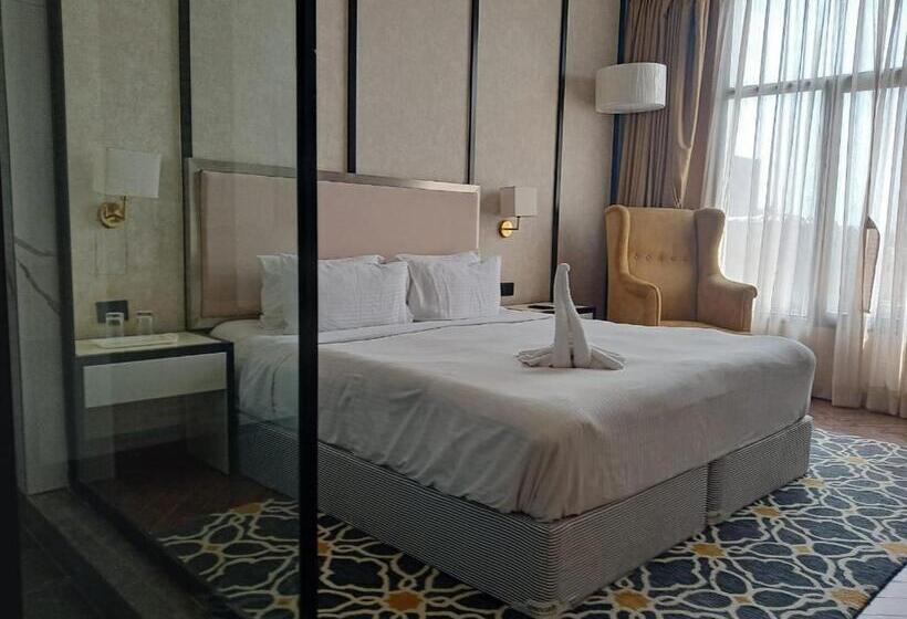 带大床的标准间, Polo Towers Agartala