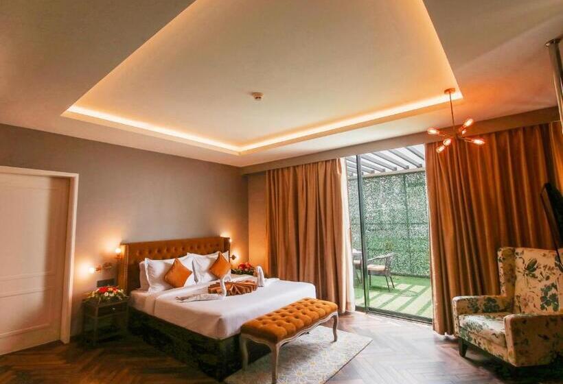 家庭套房, Polo Towers Agartala