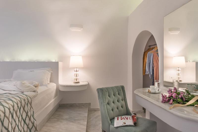 Villa 3 Chambres avec Piscine, Anteliz Suites