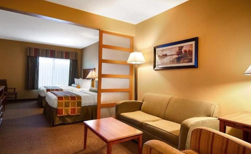 Люкс, Best Western Plus University Park Inn & Suites