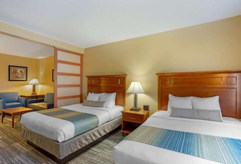 Люкс, Best Western Plus University Park Inn & Suites