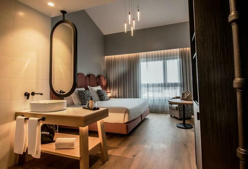行政房间, Mercure Lugo Centro